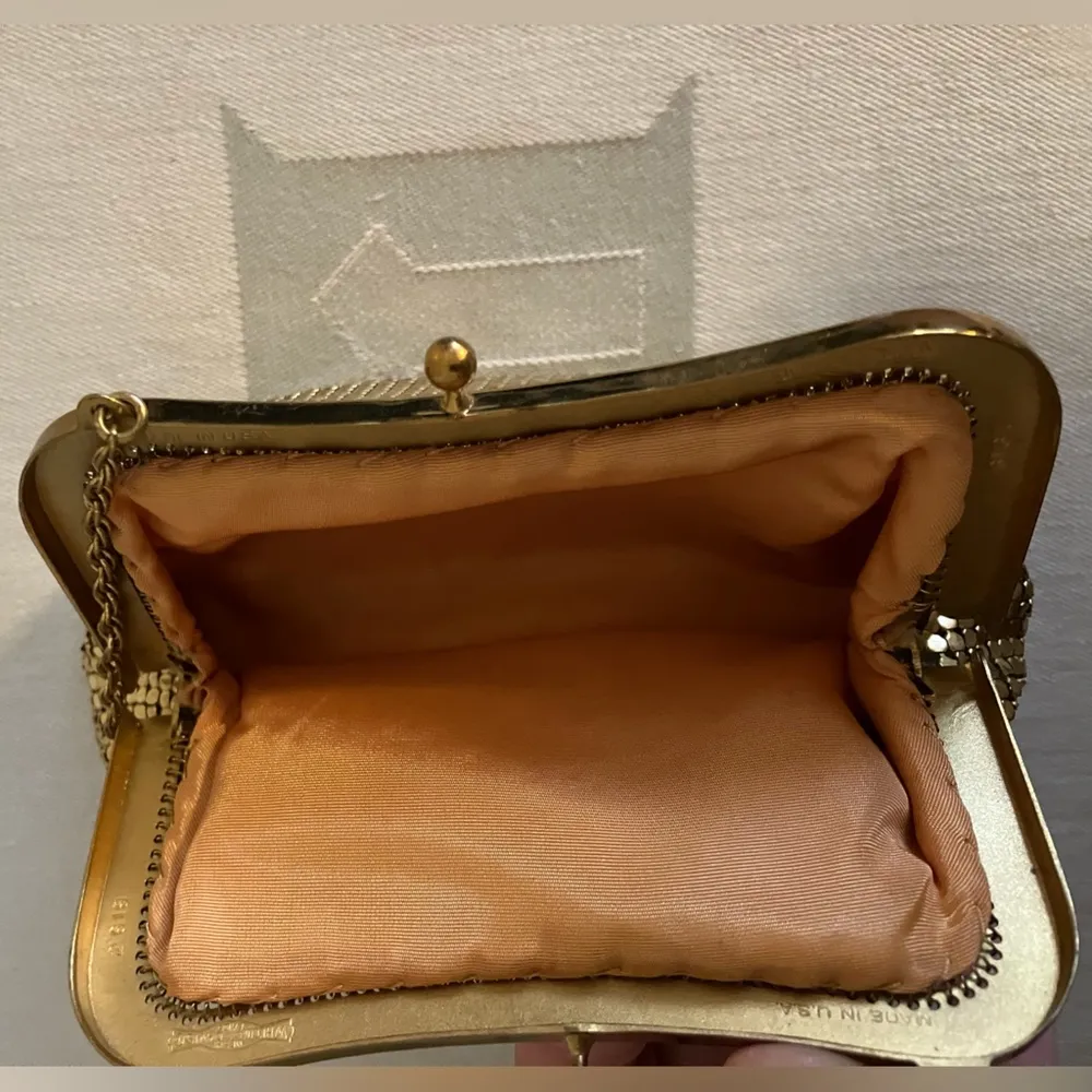 Vintage Whiting & Davis Metallic Gold Mesh Evening Bag Clutch Coin Purse USA - Image 6