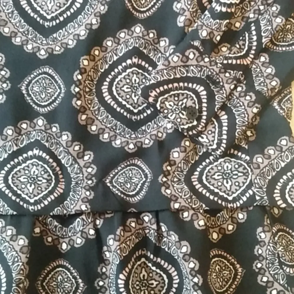 Loft Black Medallion Print Long Sleeve Tunic Dress - Image 9