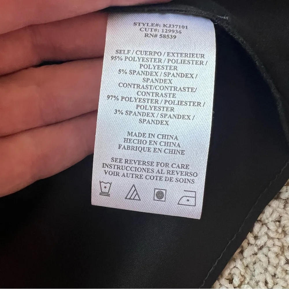 Kut from the Kloth Jacket NWT Faux Suede Waterfall Design Size Large Poc… - Image 5