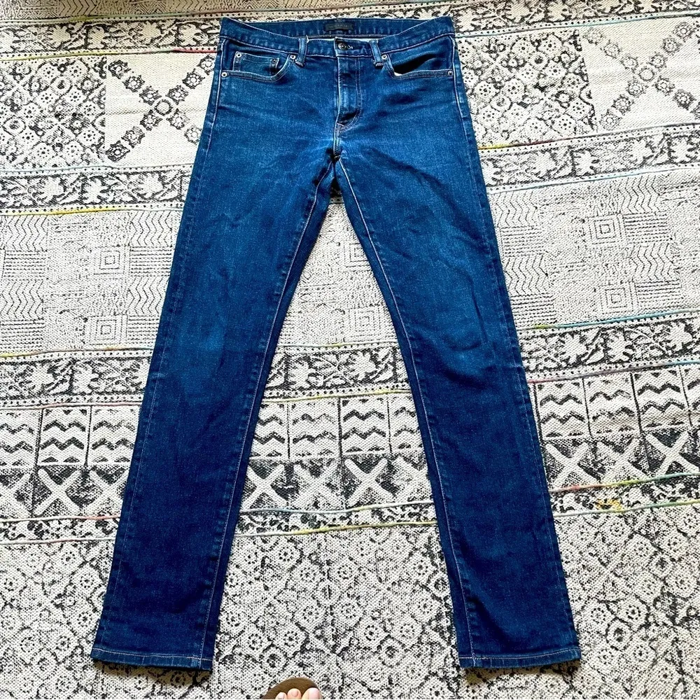 Uniqlo mid rise straight leg blue jeans - Image 7
