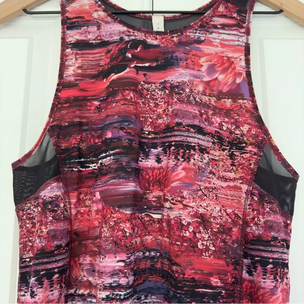 Lululemon Sculpt Tank II in Dahliascape Multi / Black size 4 athletic mesh run - Image 7