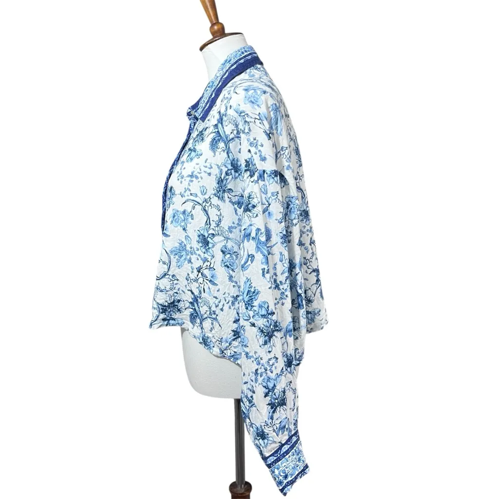 Magaschoni Linen Blue White Floral Crop Boxy Button Down Blouse size XL - Image 4