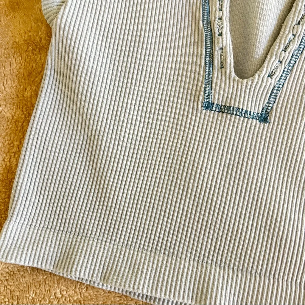 UO Out From Under Go For Gold Seamless Crop Top - Image 3