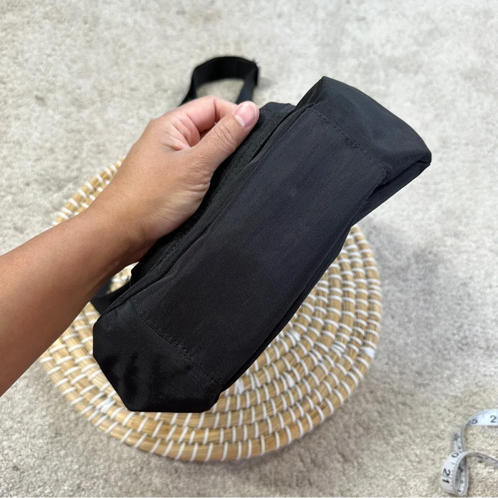 Baggallini Women’s Pocket Town Bagg Crossbody Bag Travel in Black - Image 4