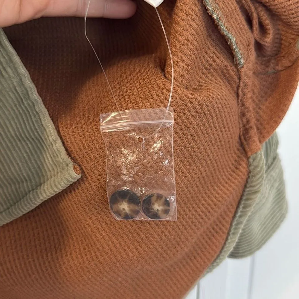 Levitate clothing Camden NWOT 2021 green corduroy jacket size small - Image 6