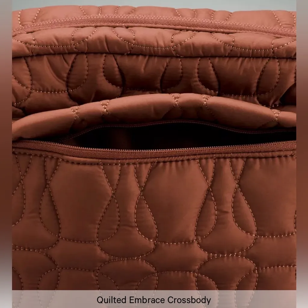 Lululemon Quilted Embrace Bag Vol 4L in Ancient Copper - Image 10
