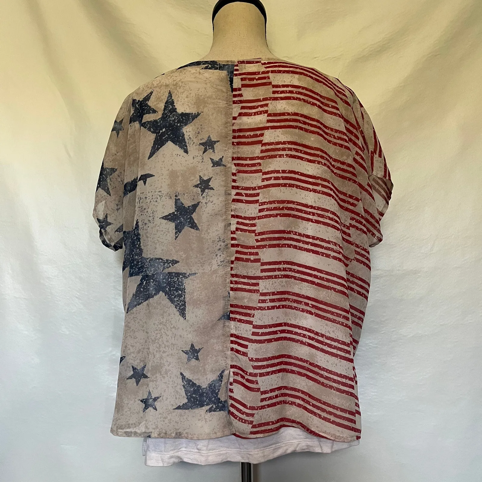 SUE WHO? Americana Womens Top Sz L Festival Stars Stripes Rhinestone Patchwork Red Size L - Image 8
