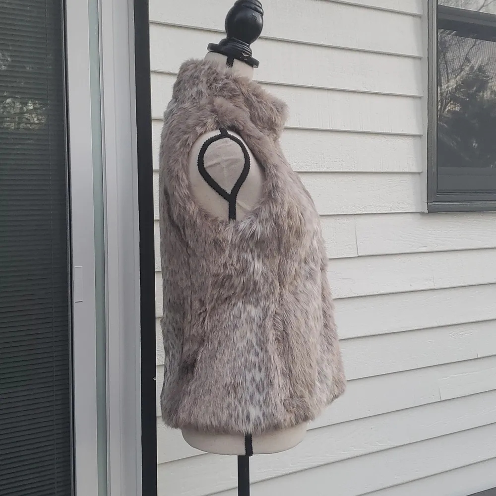 Banana Republic Animal Print Faux Fur Vest - Image 4