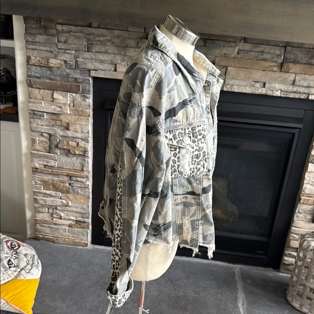 POL Gray and Tan Utility Jackets - Image 8