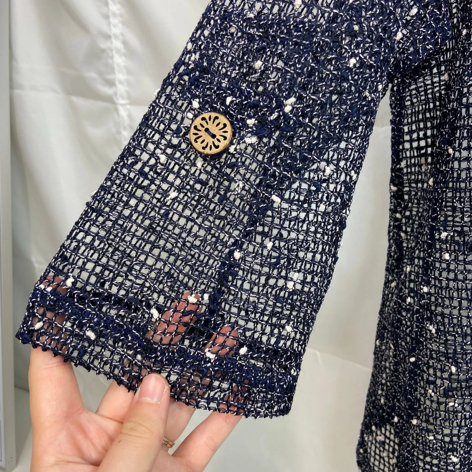 Nina‎ Leonard women's blue speckled lagenlook netted button cardigan lightweight - Image 2