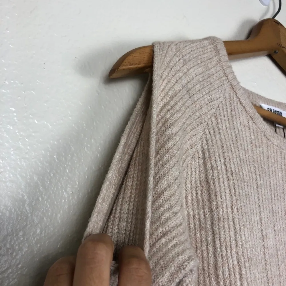 BB Dakota Beige Sweater with Sleeve Cut-Outs - Image 7