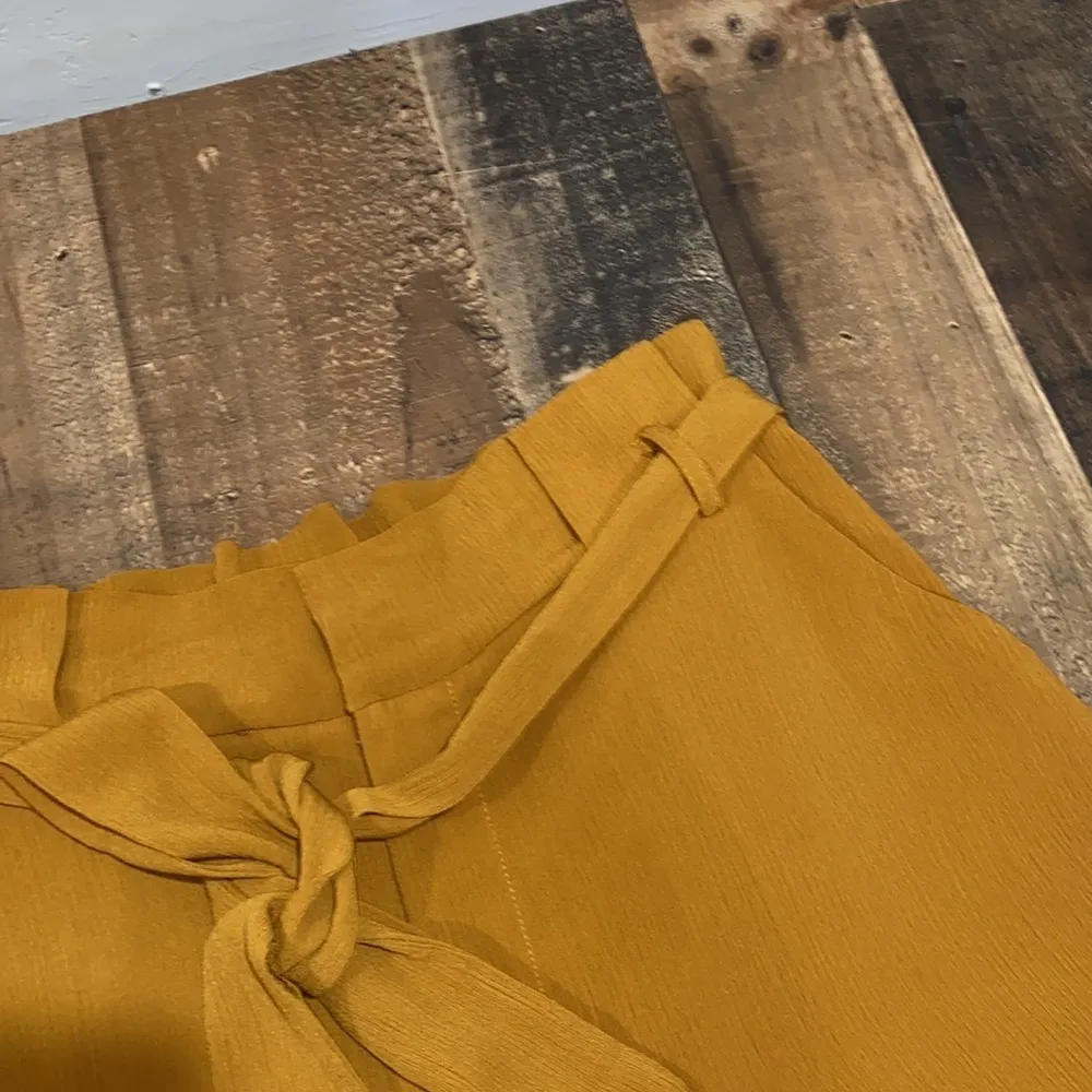 Lush shorts paper bag sash lined‎ medium dark mustard pockets - Image 3