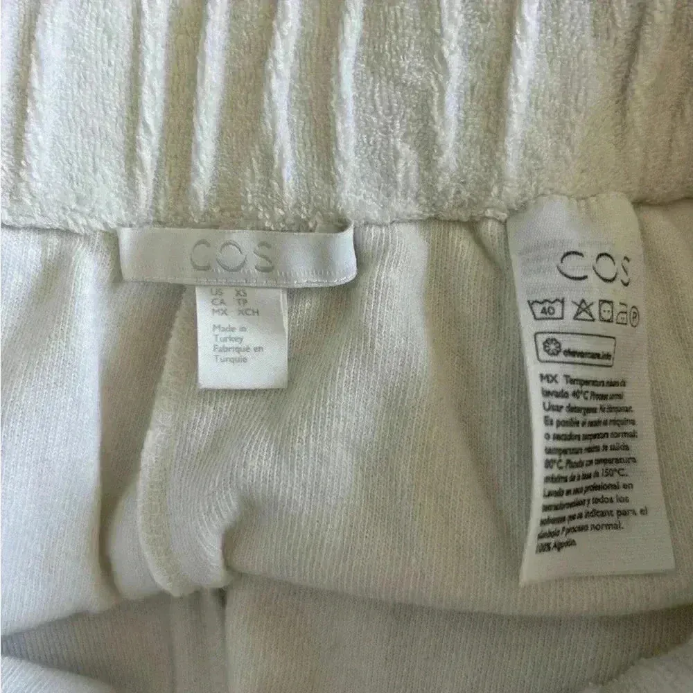 COS white Terry shorts in size xs - Image 3