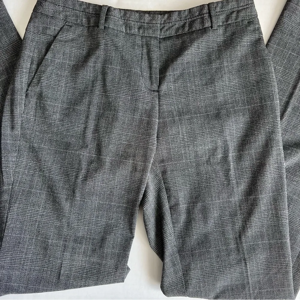 modern fit trousers in charcoal gray plaid size 4 - Image 3