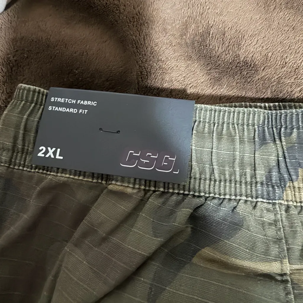 Camouflage Track Pants Green Size undefined - Image 5