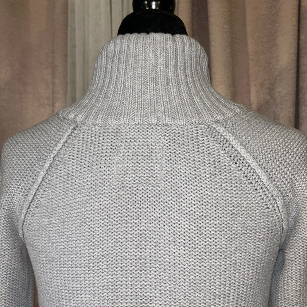 American Eagle Size S Gray Cropped Zipup Sweater - Image 7