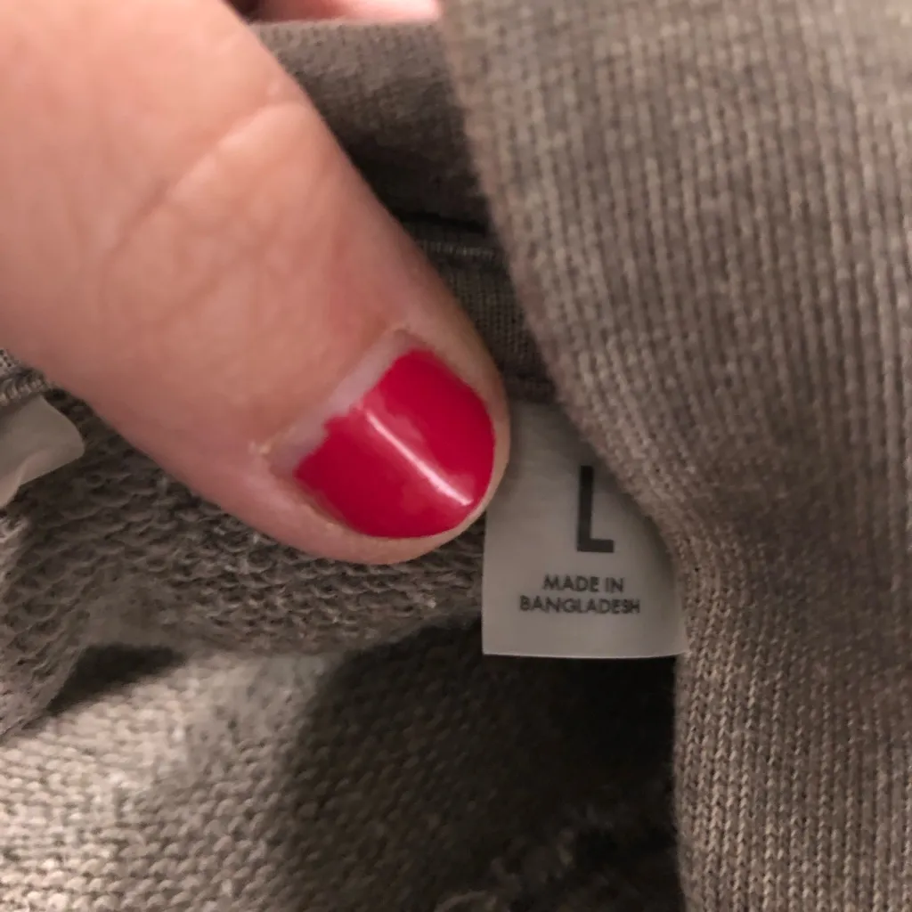 Guess hooded‎ sweatshirt women’s size large rustic - Image 10