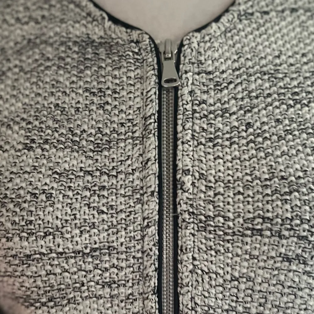 Talbots Grey Boucle Metallic Silver Knit Sweater Cardigan Zip up Jacket SP - Image 5