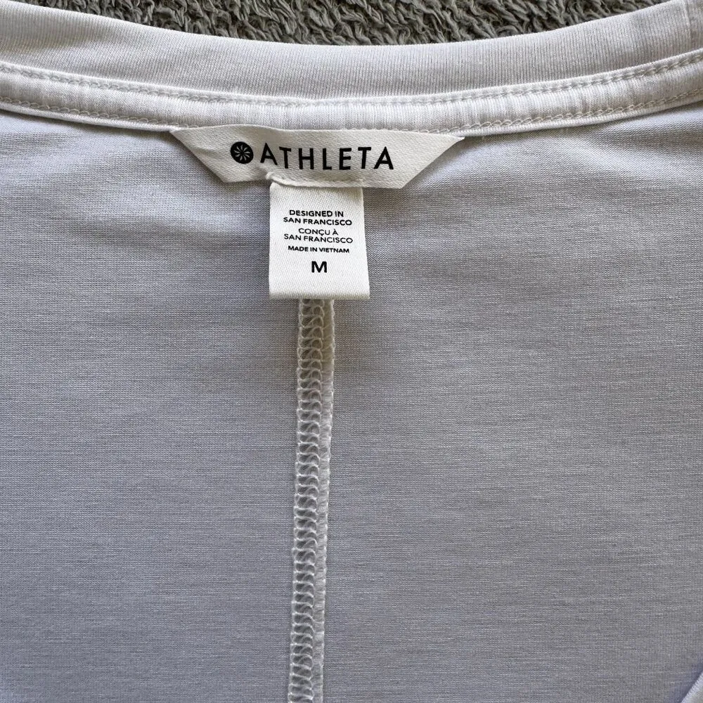 Athleta Stratus II Long Sleeve Top Sz M - Image 5