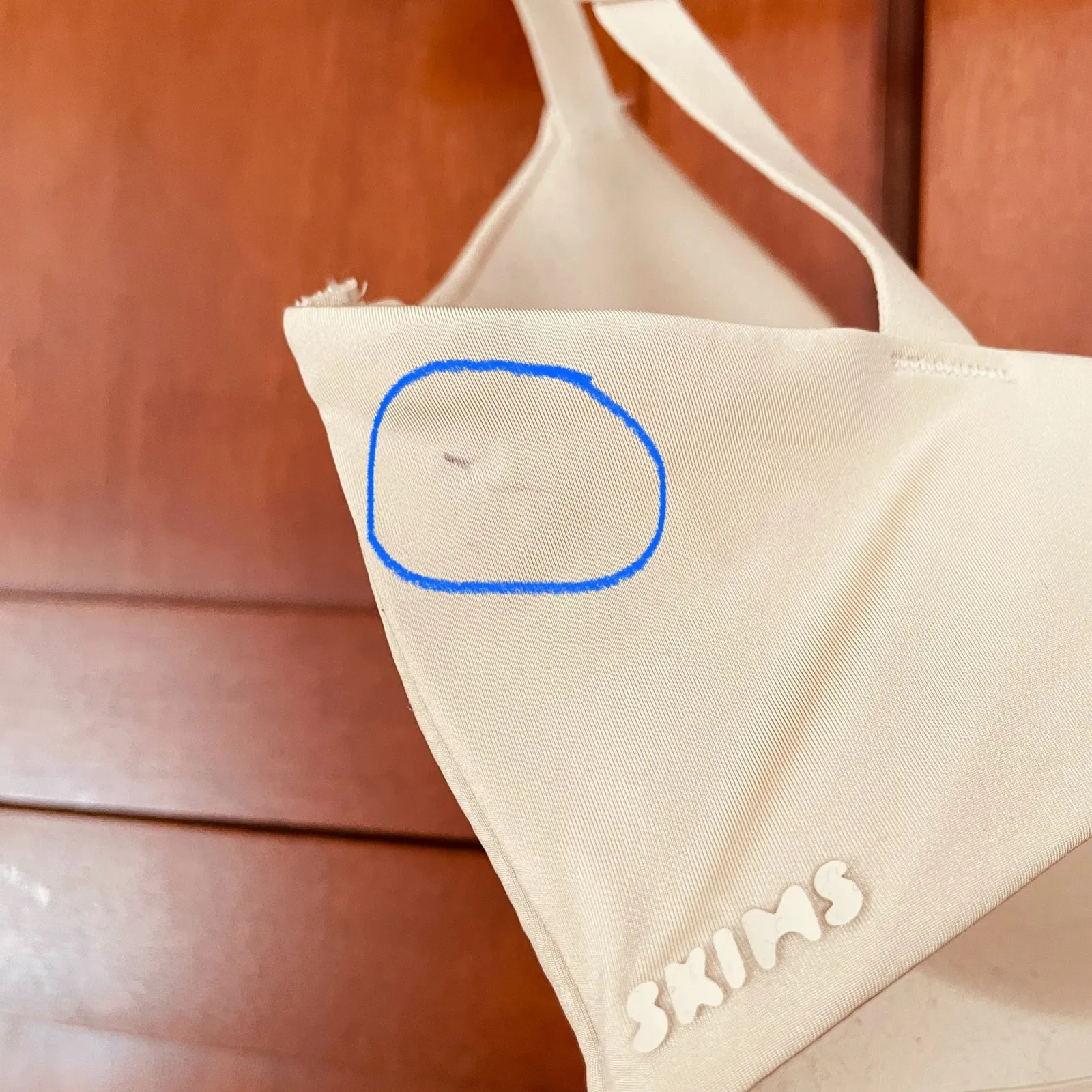 Skims Wireless Form T-Shirt Bra Sand Size 36DDD - Image 5