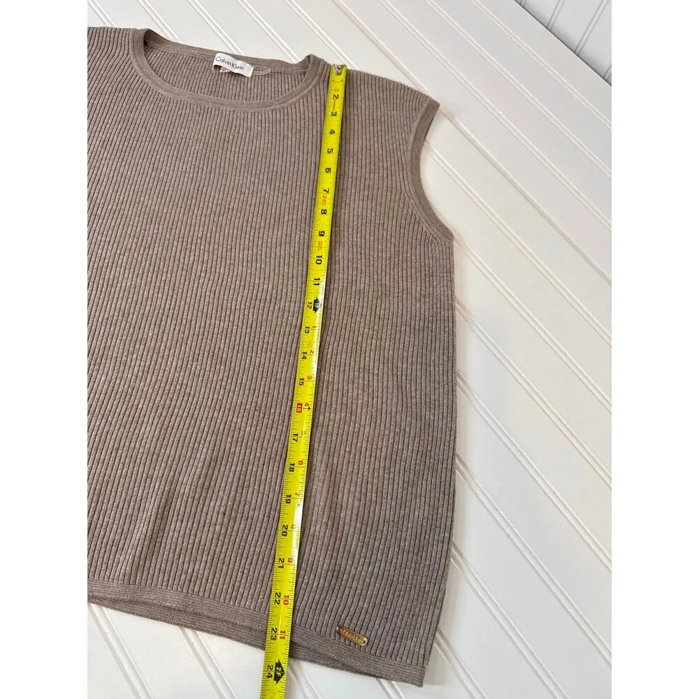Ralph Lauren Tan Chino Shorts & Calvin Klein Ribbed Sweater Vest Bundle Size XL - Image 6