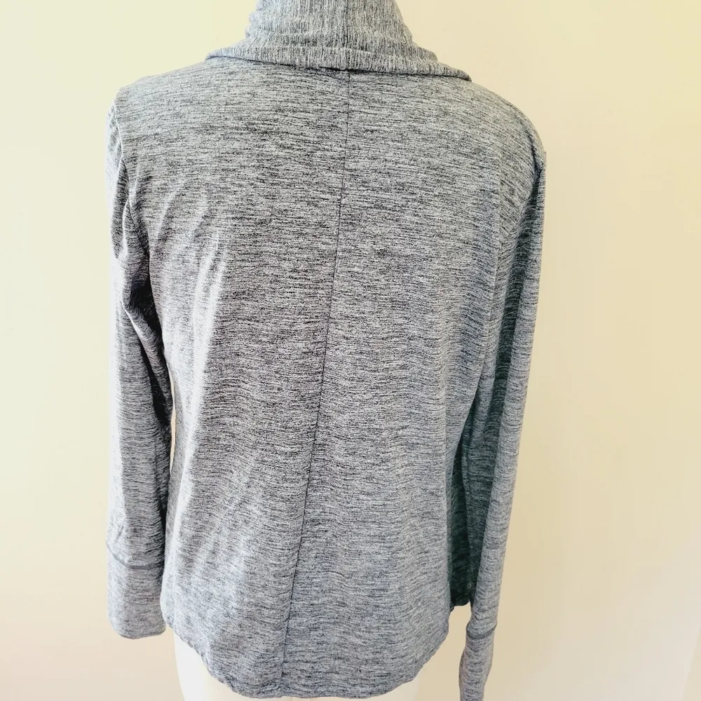 Nike Yoga drape cardigan size small - Image 5