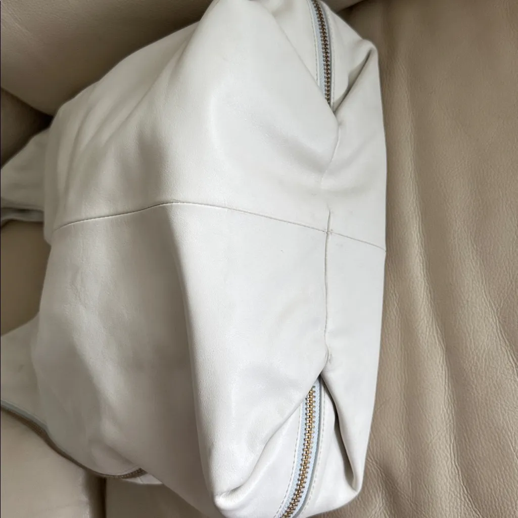 Pour La Victoire Women’s White Leather Hobo Zipper Magnetic Shoulder Bag Purse - Image 7