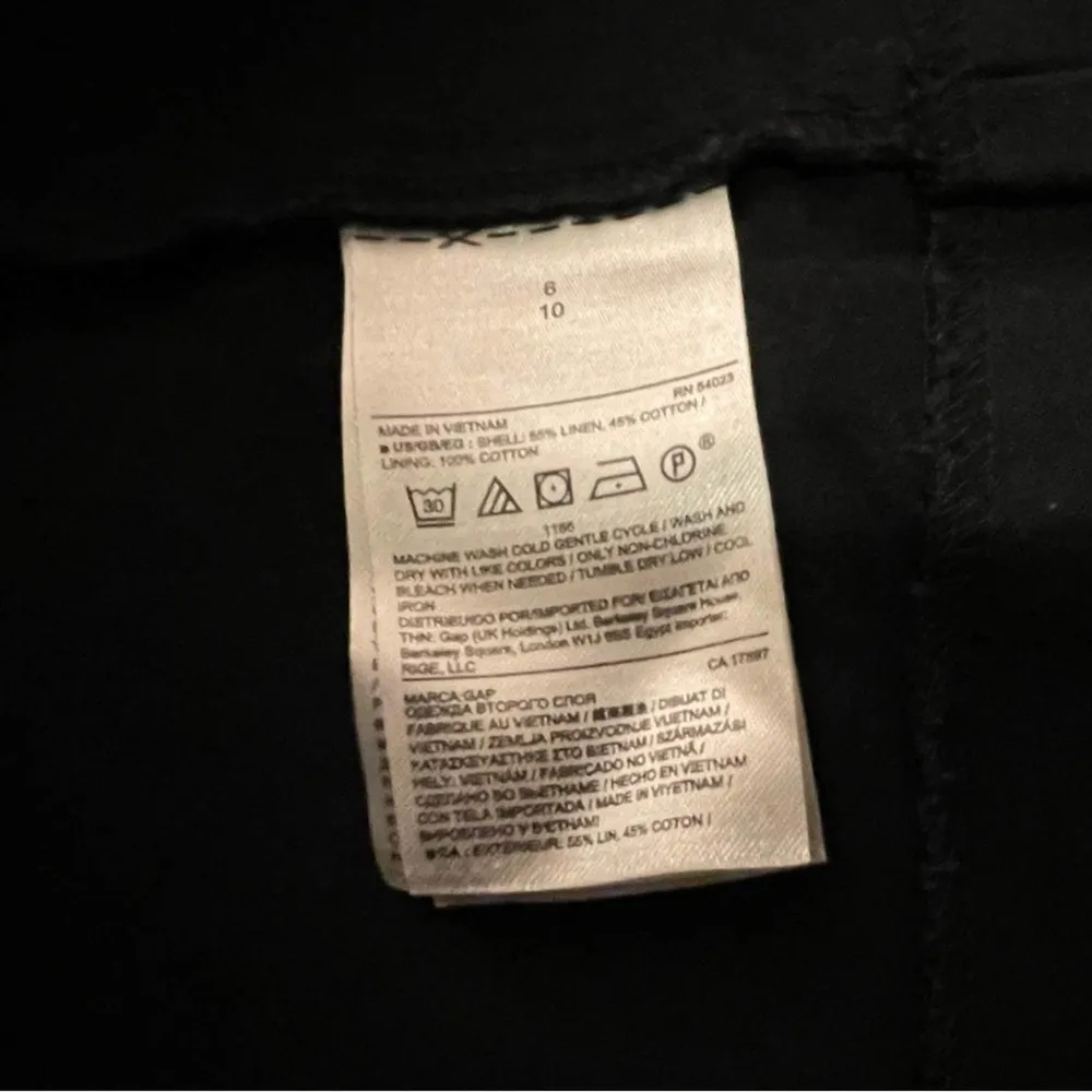 Gap  Tailored Black Sleeveless Dress - Size 6 - Image 17