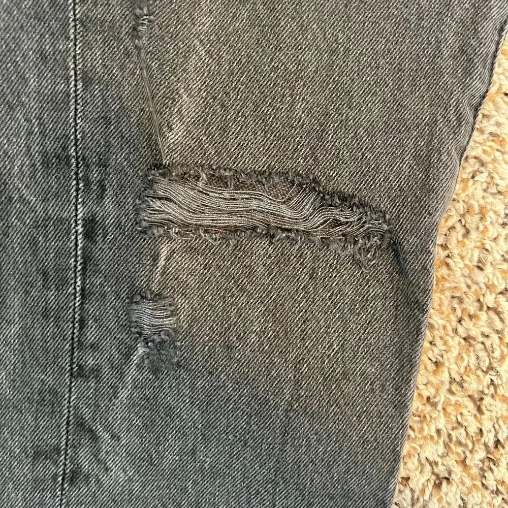 Current/Elliott Distressed Black Denim Jeans Grunge Ripped‎ Casual Streetwear - Image 2