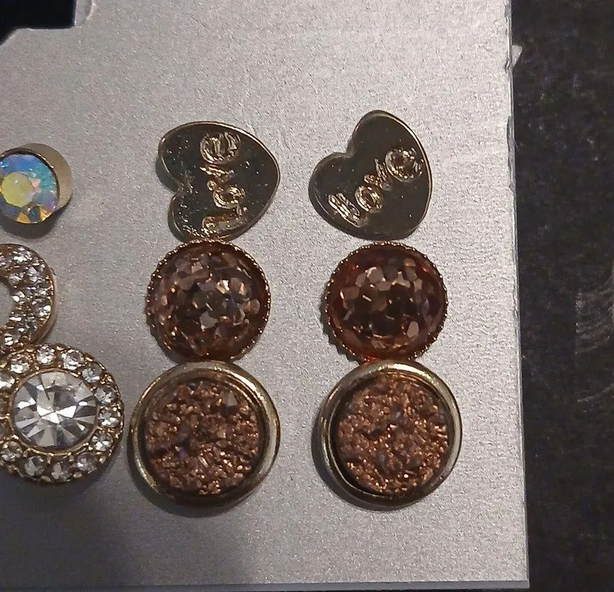 Lux accessories multi stud earring set Gold - Image 2