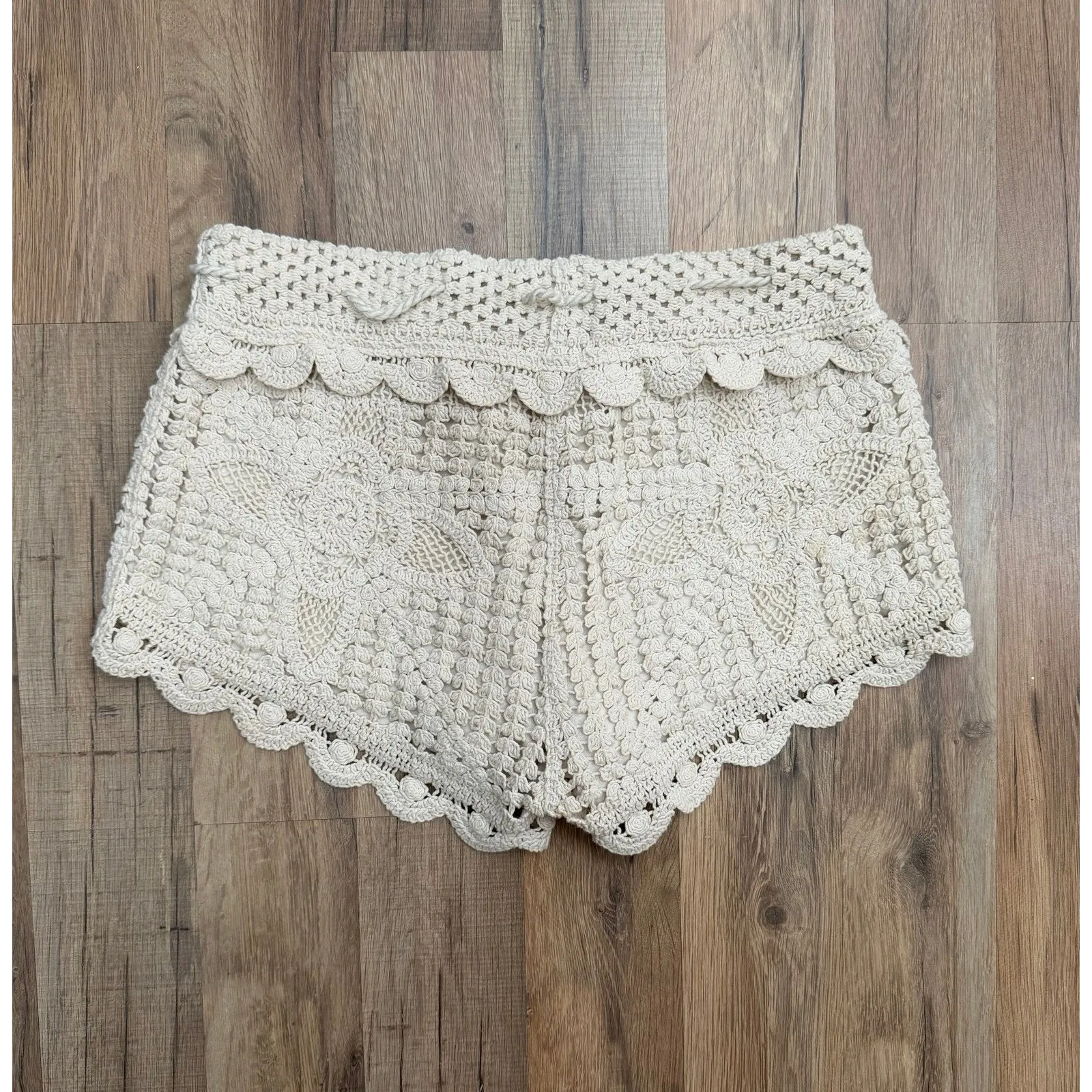 Surf Gypsy Crochet Lace Shorts Ivory Boho Festival Tassel Lined Size L - Image 3