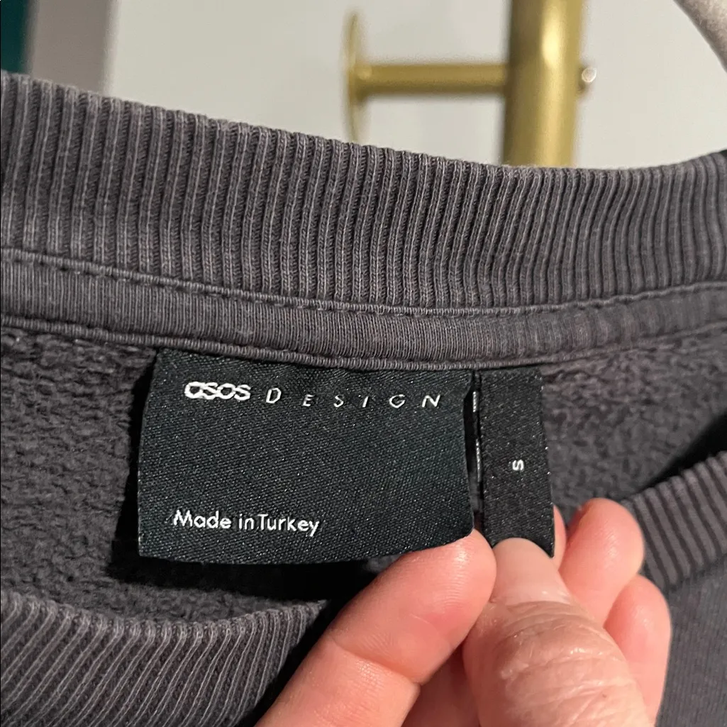 ASOS Design Oversized Sweatshirt – Size Small - Image 3