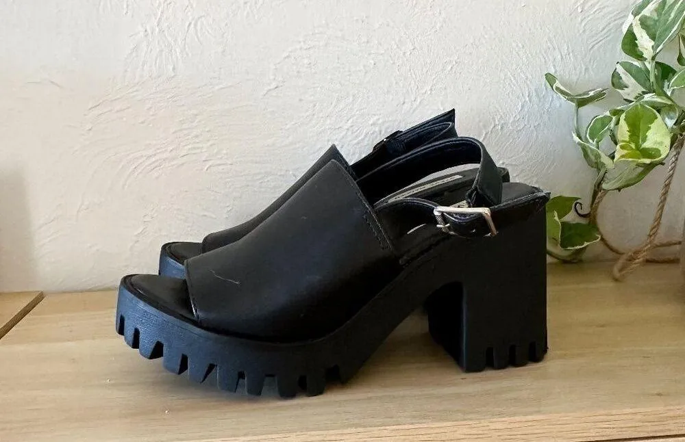 Steve Madden | NWOT Sunnyside Slingback Platform Block Heel Sandals in Black - Image 4