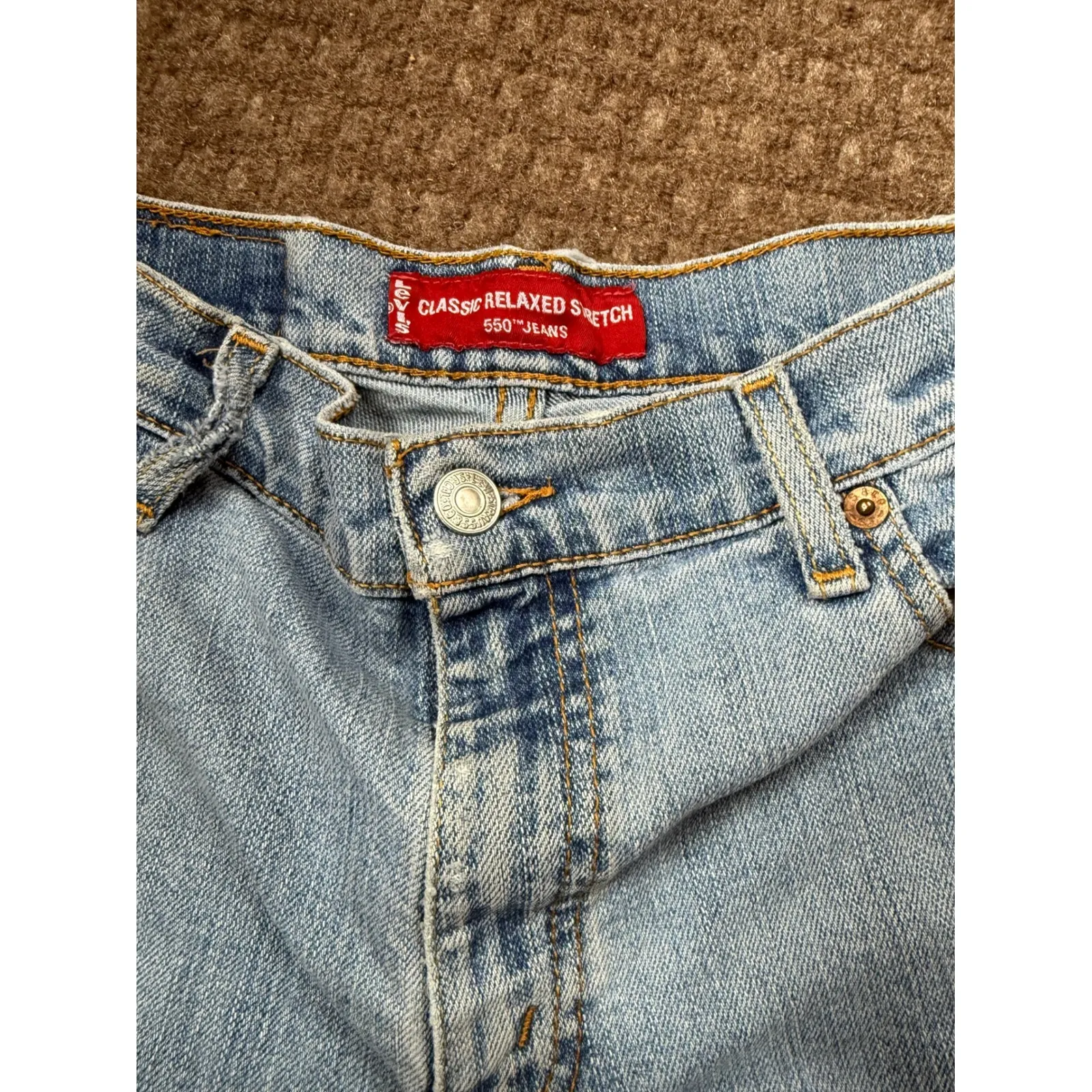 Levi's 550 Classic Relaxed Stretch Denim Jean Shorts Light Wash Frayed Size 6‎ - Image 3