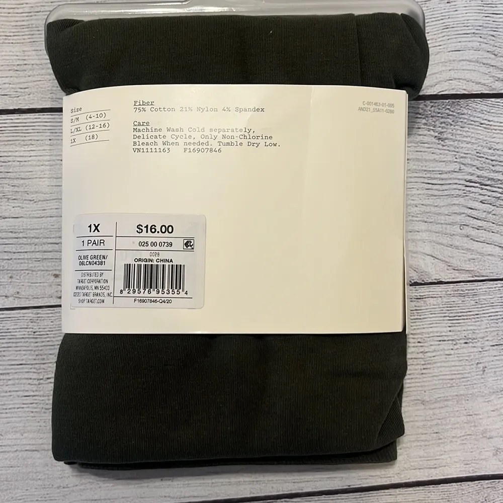 NWT A New Day Cotton Blend high waisted, capri, seamless leggings, olive green - Image 2