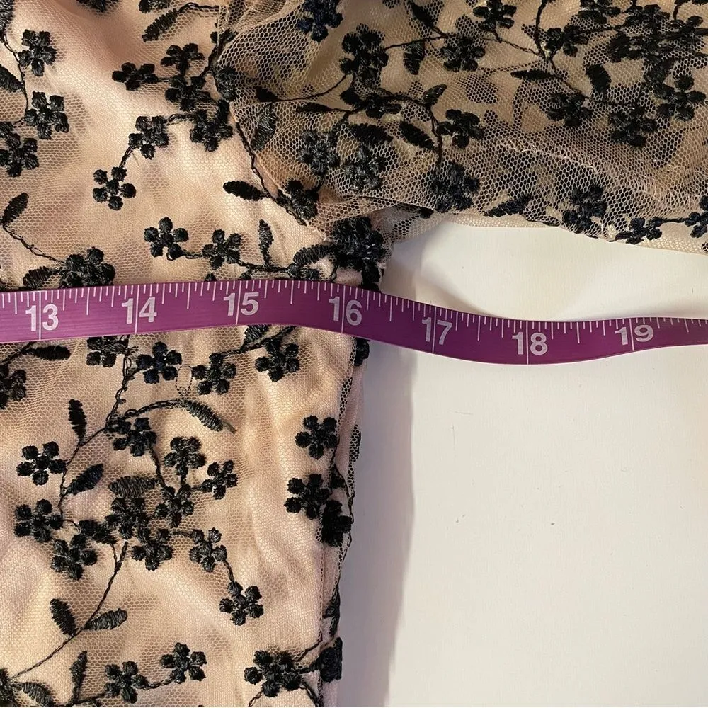 Betsey Johnson Tie Detail Floral Embroidery Scalloped Hem Mini Dress Size 6 NWT - Image 5