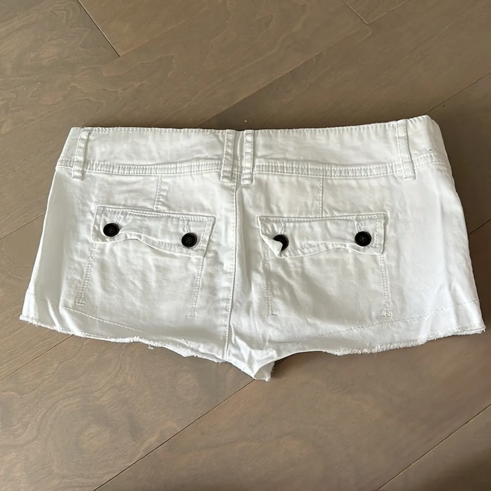 Abercrombie perfect stretch cargo shorts size 00 - Image 2