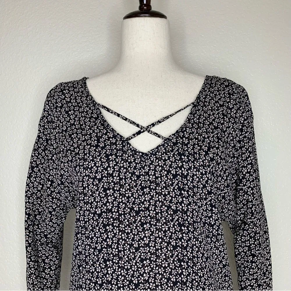 Brandy Melville John Galt Floral High-Low Tunic Top - Image 4