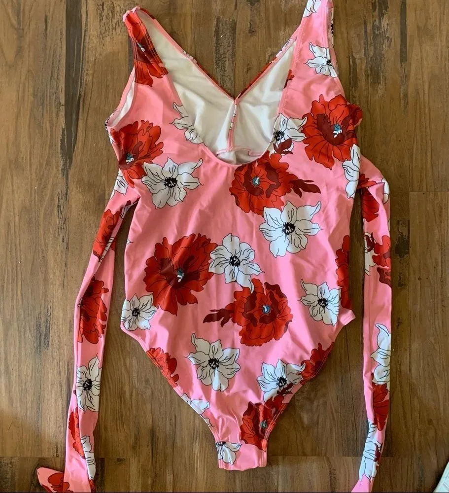 Maternity NEW Shein size s small swimsuit - Image 4