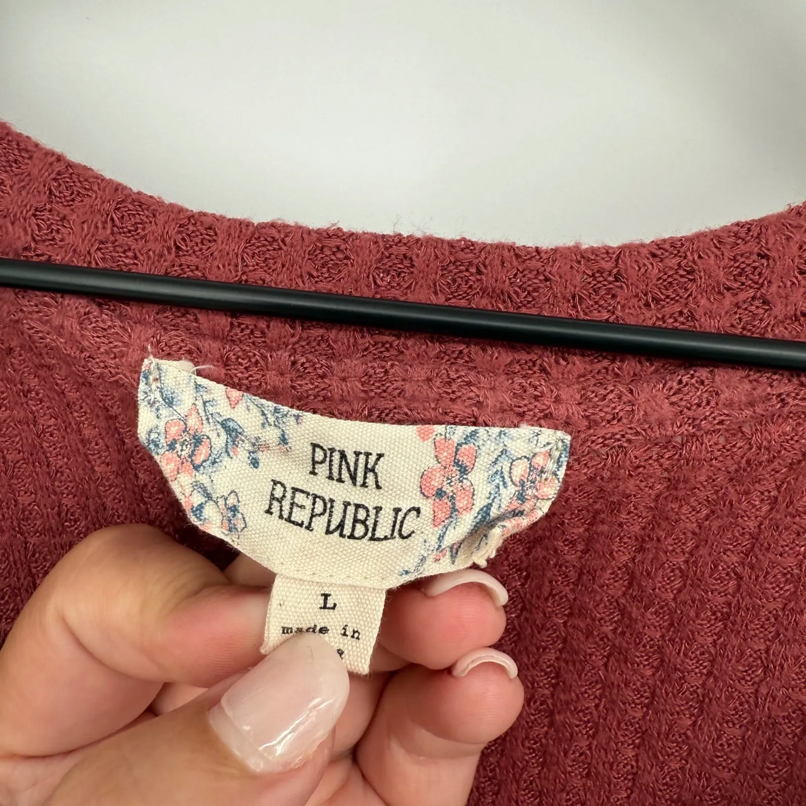 Pink Republic Women's Waffle Knit Tie Front Button Down‎ Top Size L - Image 4