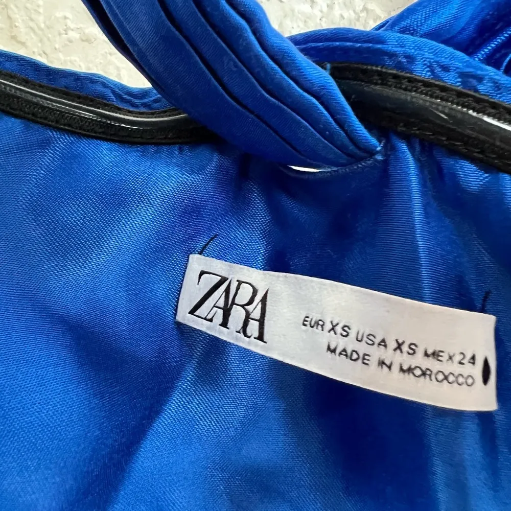 blue satin crop top XS - Image 7