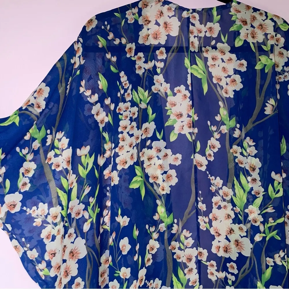 Chiffon Cardigan M Blue Floral Print Dolman Sleeve Open Front Swim Cover Up Size M - Image 5