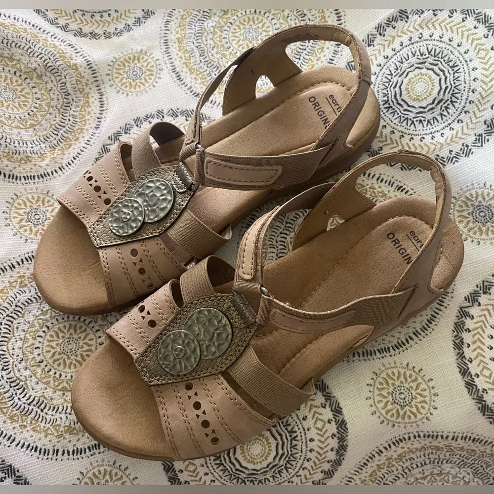Earth Origins Stella Sasha Sandals Womens Size 8 M Beige Leather Strappy Shoes - Image 5