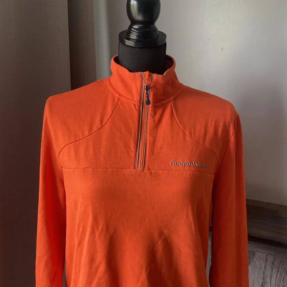 Vineyard vines reflective quarter zip top.  Size small​ - Image 3