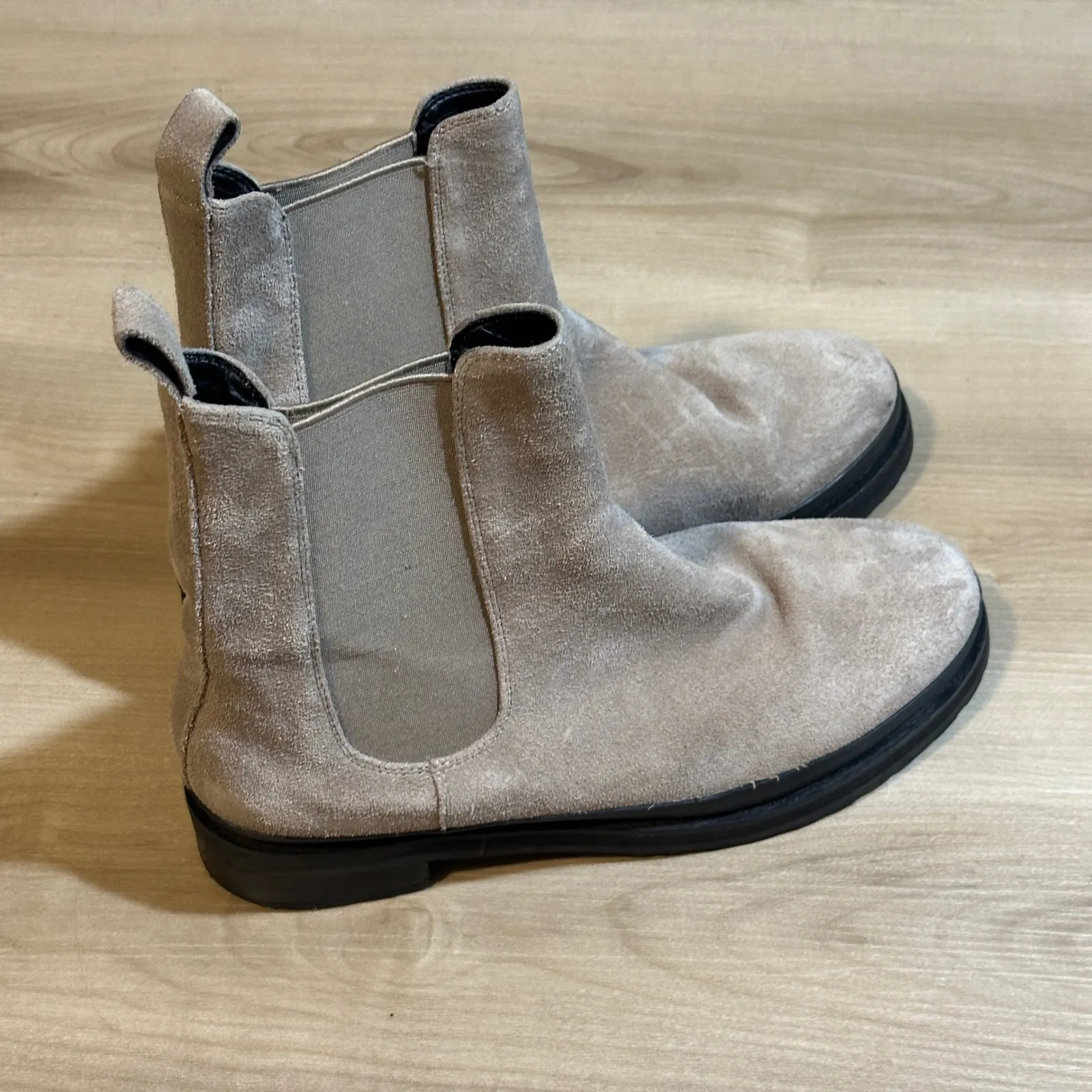 Aerosoles CAMILA Taupe Suede Chelsea Boots Womens Size 8M Platform Lug Sole - Image 3