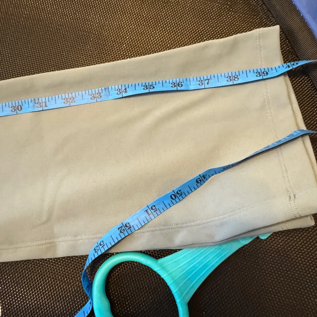 Blue lululemon pants - Image 12