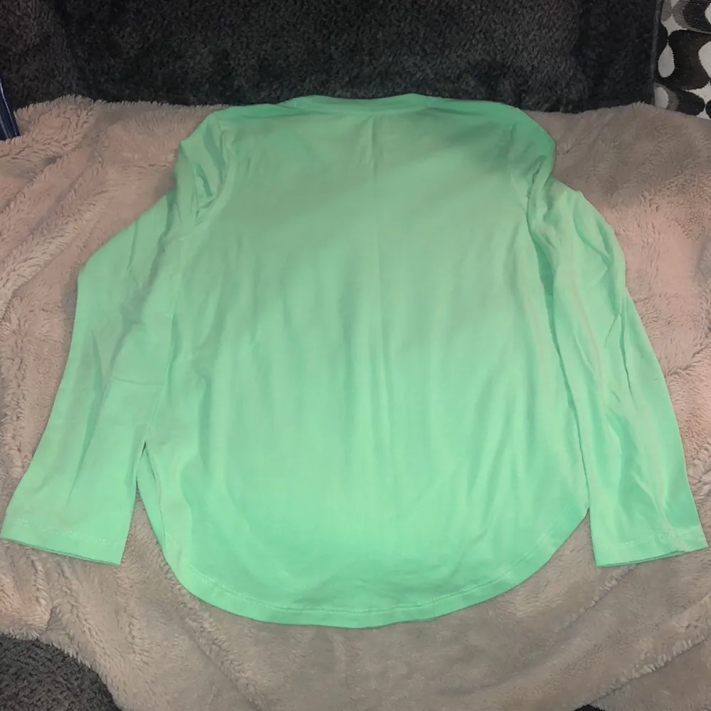 🎉4 for $20 Under Armour Long Sleeve Tee, XS - Image 3