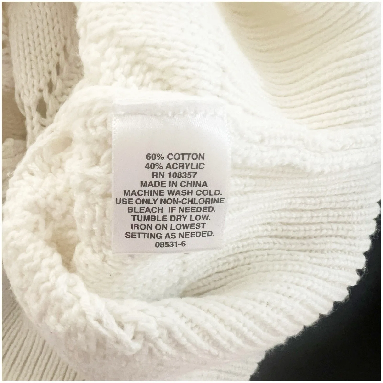 Rye Grass Cropped Cardigan Crochet Cable Knit Sweater Size Medium White V - Image 10