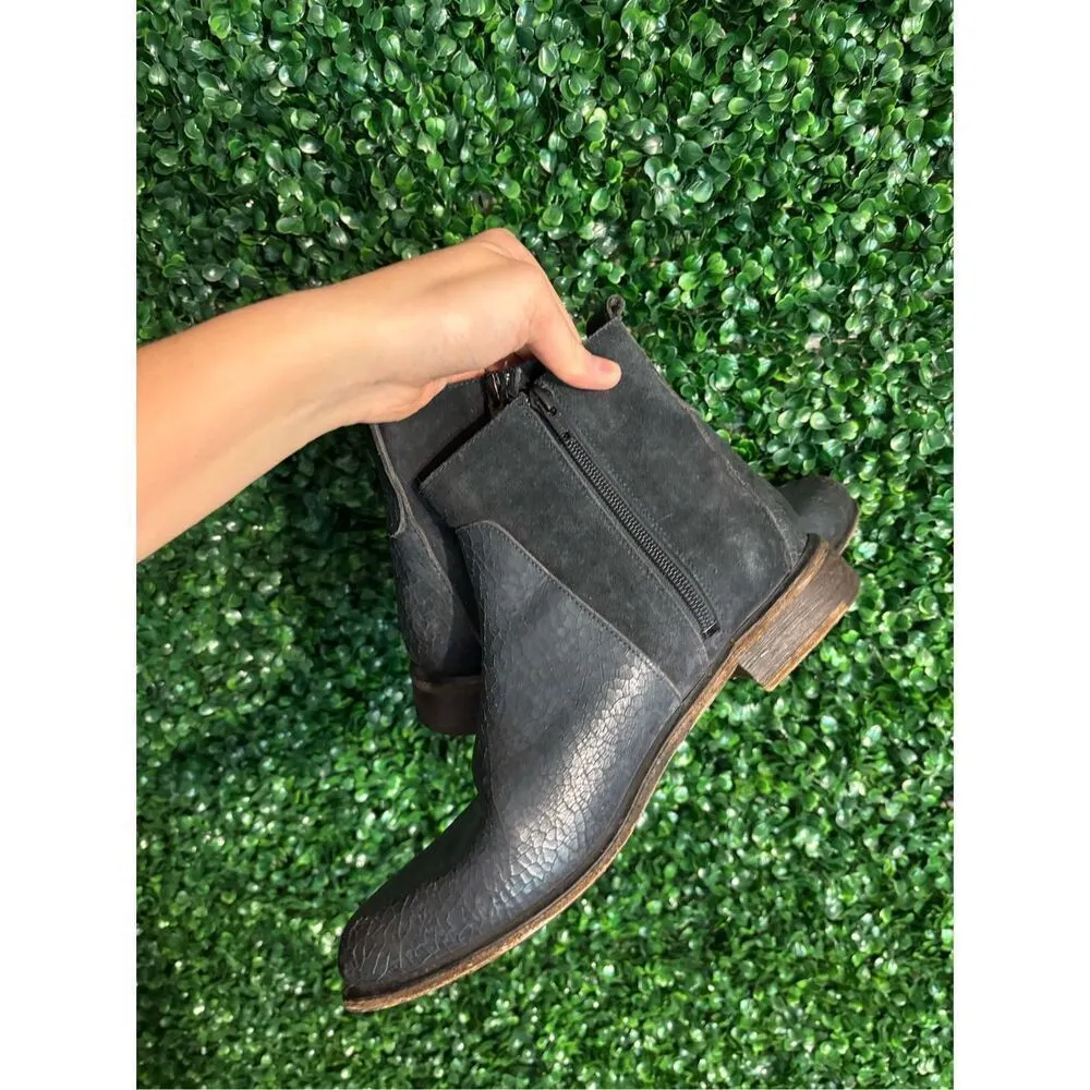 Free People Farylrobin Robby Boot Blue Crackle Leather Suede Mix  - Sz 8 RARE - Image 4