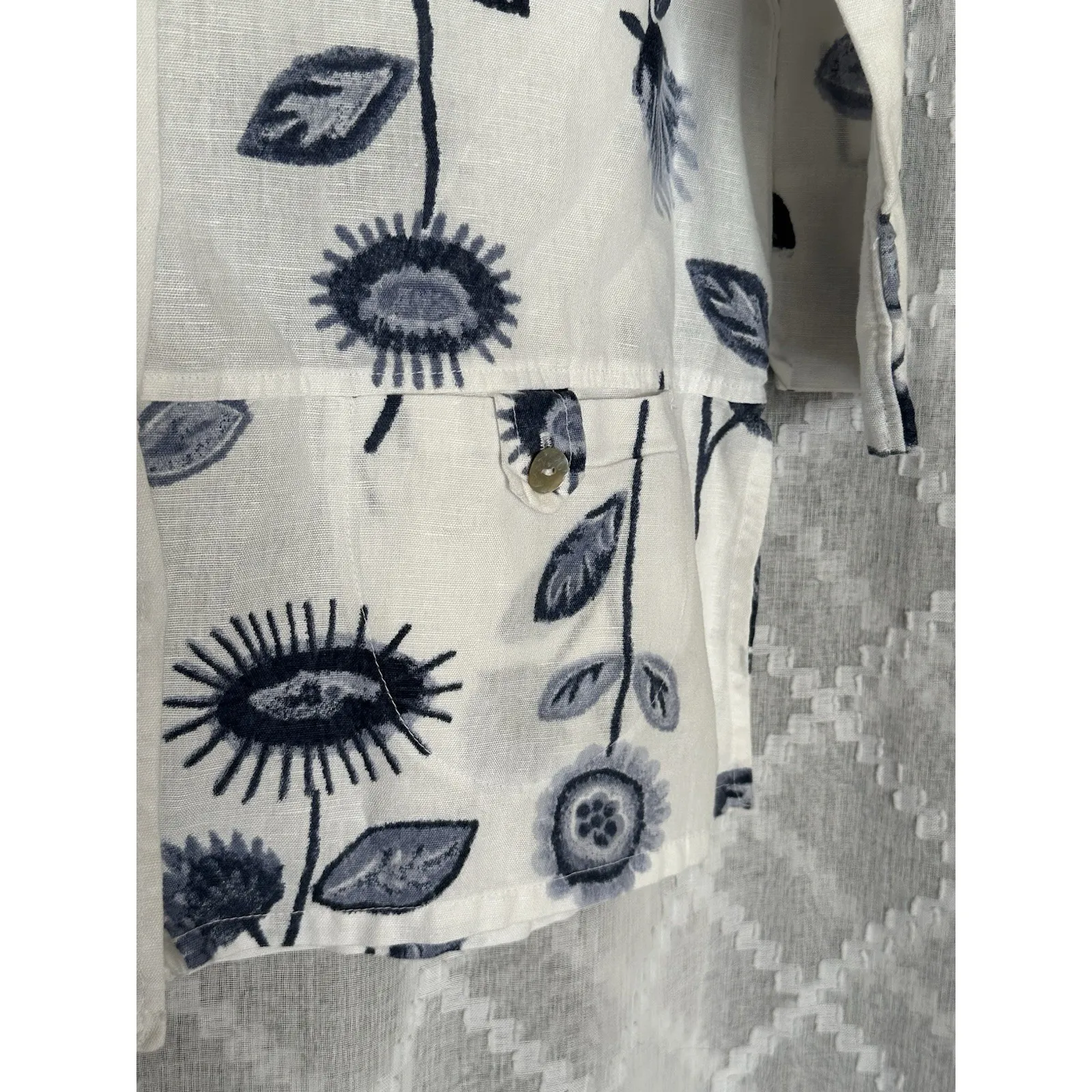 Hot Cotton Linen Blend Button Down Shirt Medium Floral Coastal Grandma White Size XL - Image 6